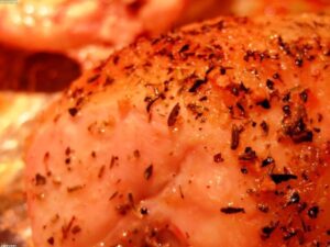 Keto Haehnchenschenkel mit Knoblauchbutter